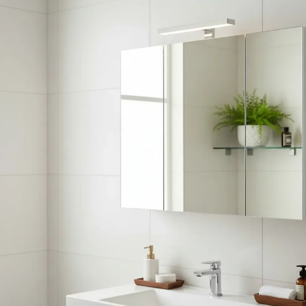 Planète Bain Armoire de toilette éclairante 3 portes 80 cm blanche Juno 2