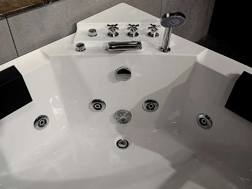Vente-unique Baignoire balnéo d'angle vitrée - 2 places - 330 L - 138 x 138 x 59 cm - EVELINA