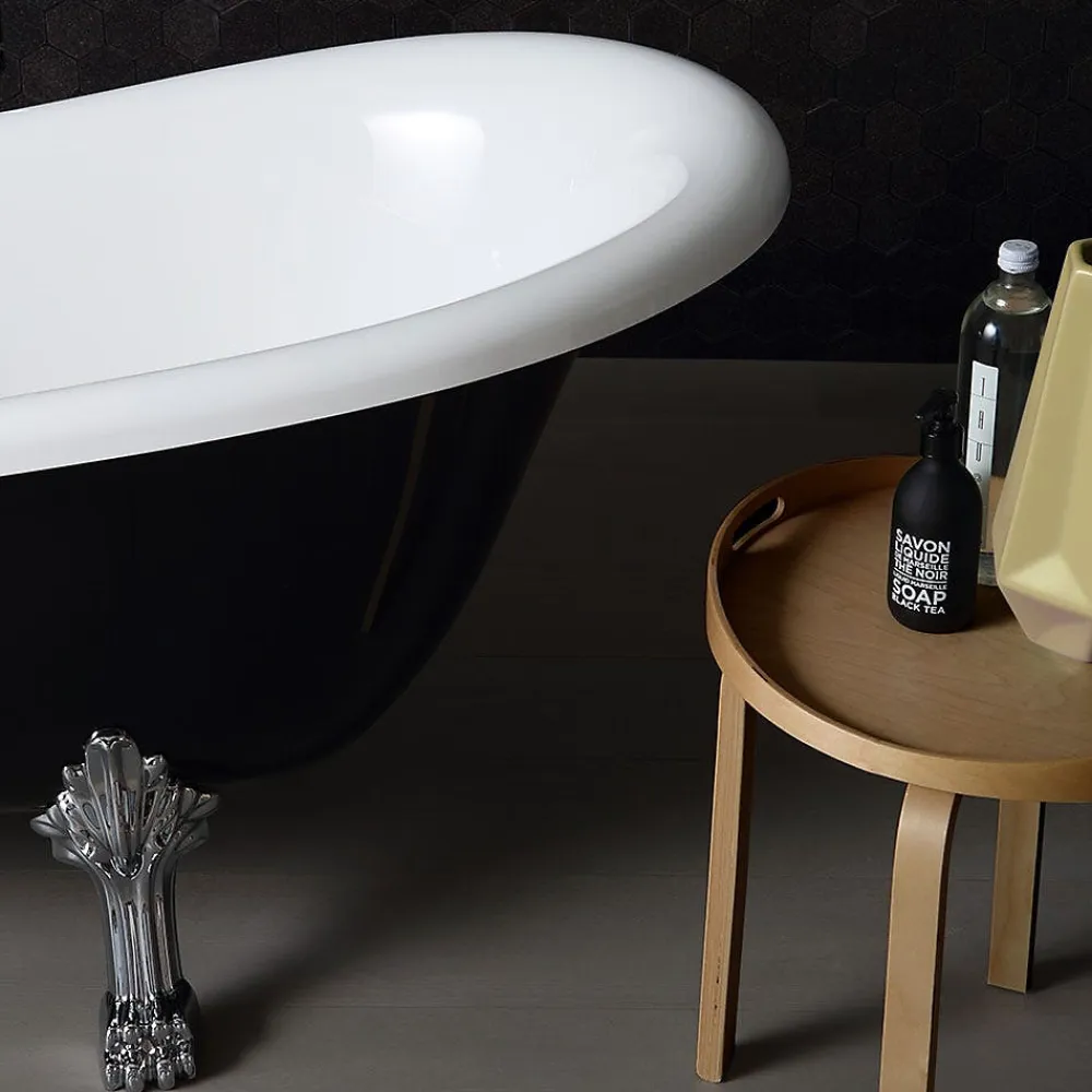 Baignoire Îlot|Kiamami Valentina Baignoire Classique Noire Et Blanche Avec Pieds Argentés Romantica