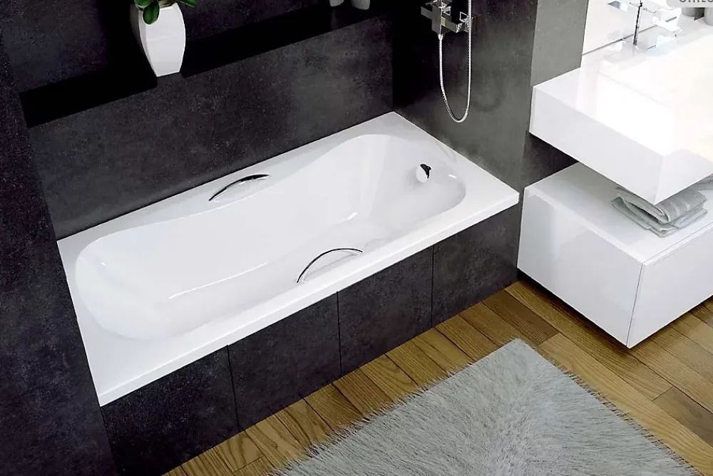 Besco Baignoire rectangulaire - 140 x 70 cm - avec Tablier Blanc - Pieds - Poignées - Vidage Chrome - ARIA PLUS