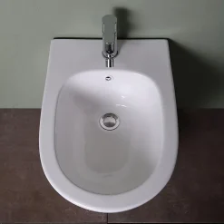 Kiamami Valentina Bidet Au Sol Adossé Au Mur - Blues