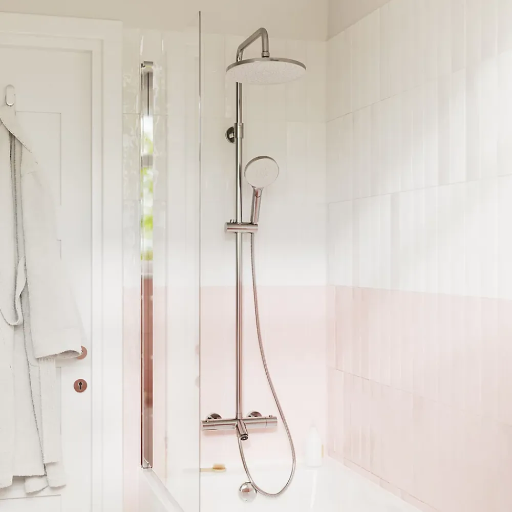 GoodHome Colonne de bain/douche thermostatique avec pommeau, douchette 3 jets, flexible, barre réglable, chrome, Anika