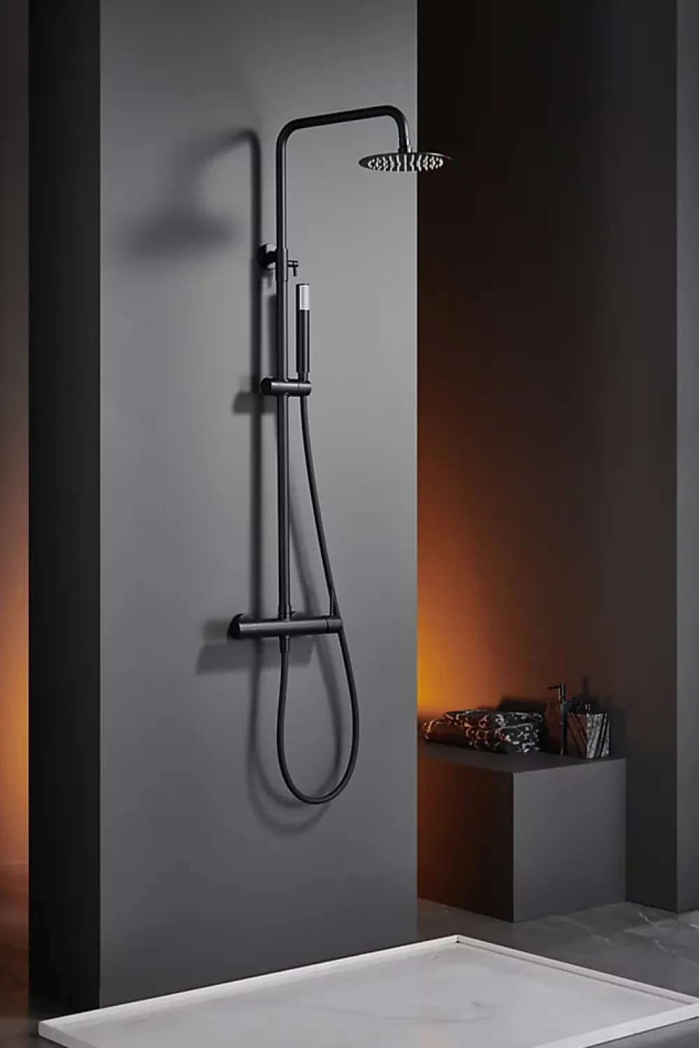 Imex Products Colonne de douche externe CURVED Mitigeur monocommande Noir (mat)ChroméNoir matCanon de fusilOr brosséOr rose brossé Colonne de d