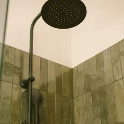 Colonne De Douche Thermostatique|Essebagno Colonne de douche thermostatique noire mate Essegoia