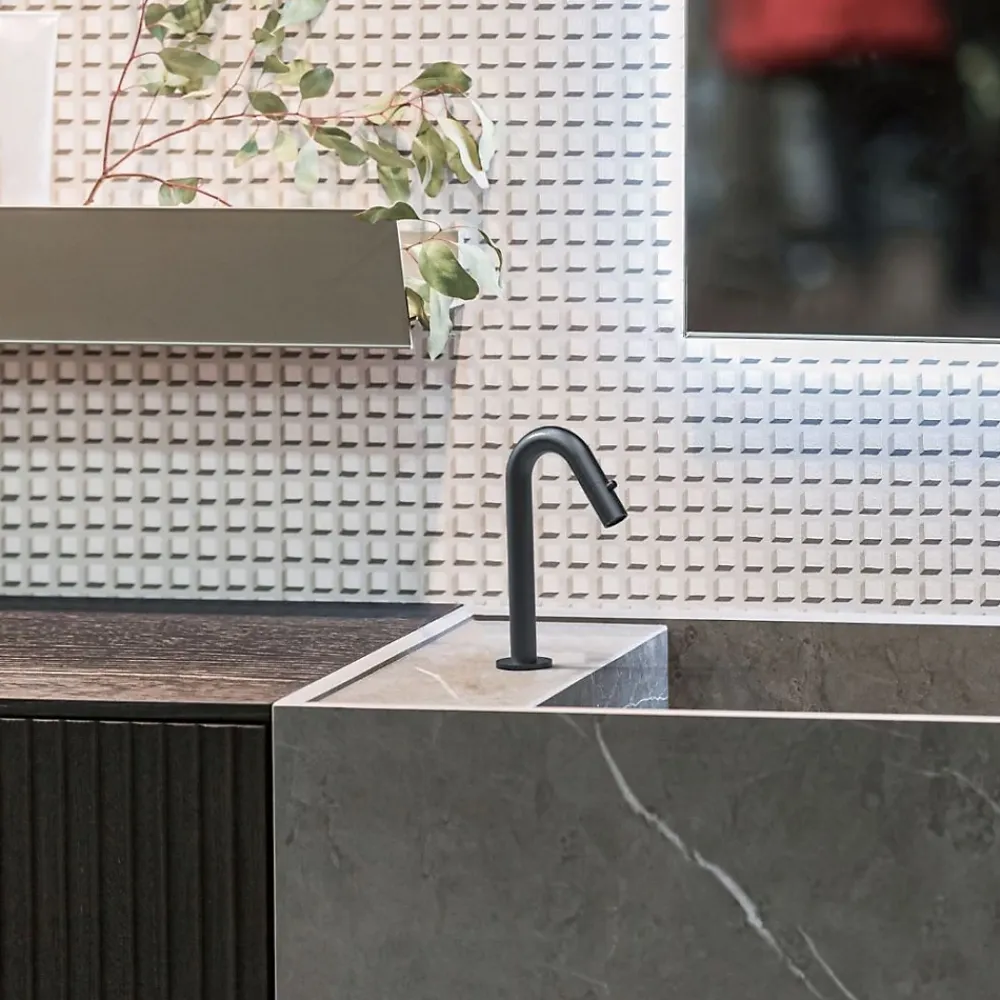 Essebagno Lave-mains gun métal eau froide Indus