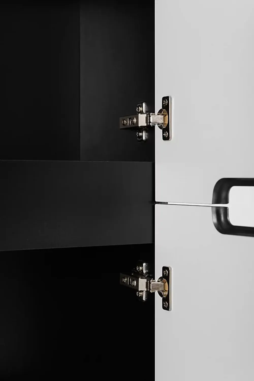 Furnidea Meuble colonne de salle de bain suspendu VENA noir 36 x 136 cm