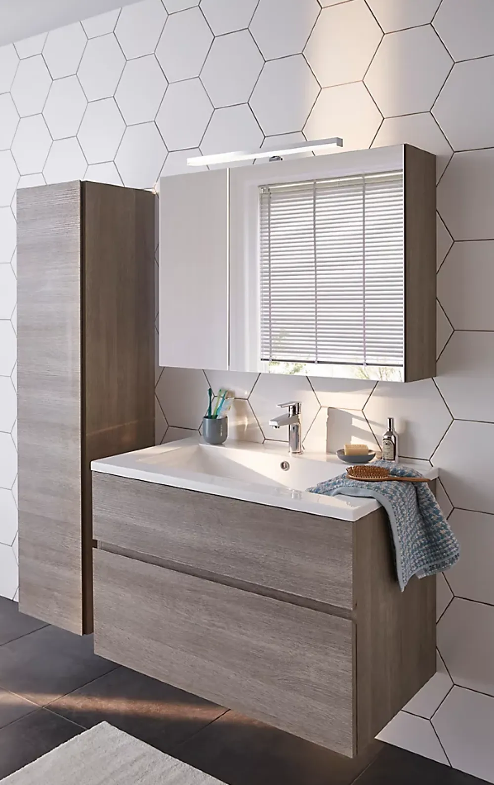 Cooke & Lewis Meuble vasque suspendu effet chêne clair l.90 cm + plan vasque blanc en céramique, Calao