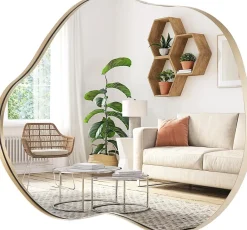 Miroir Grossissant|Giantex Miroir Mural Décoratif, Miroir en Forme Irrégulière avec Réflexion HD Claire, Cadre en Bois, Or,78 x 56,5cm
