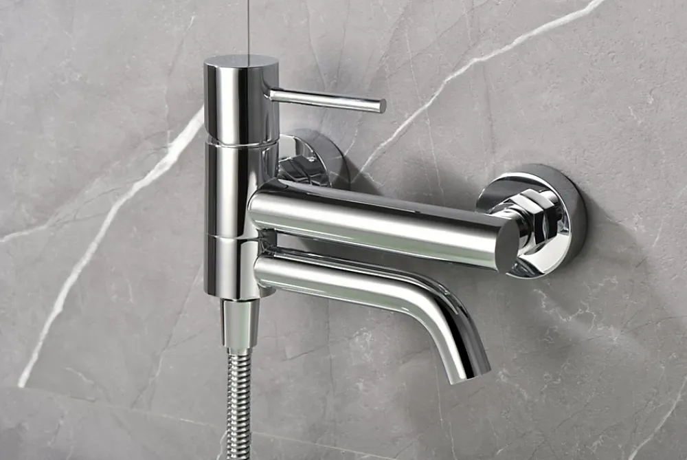 Imex Products Mitigeur baignoiredouche chrome en laiton et zamac avec flexible PVC 180 cm