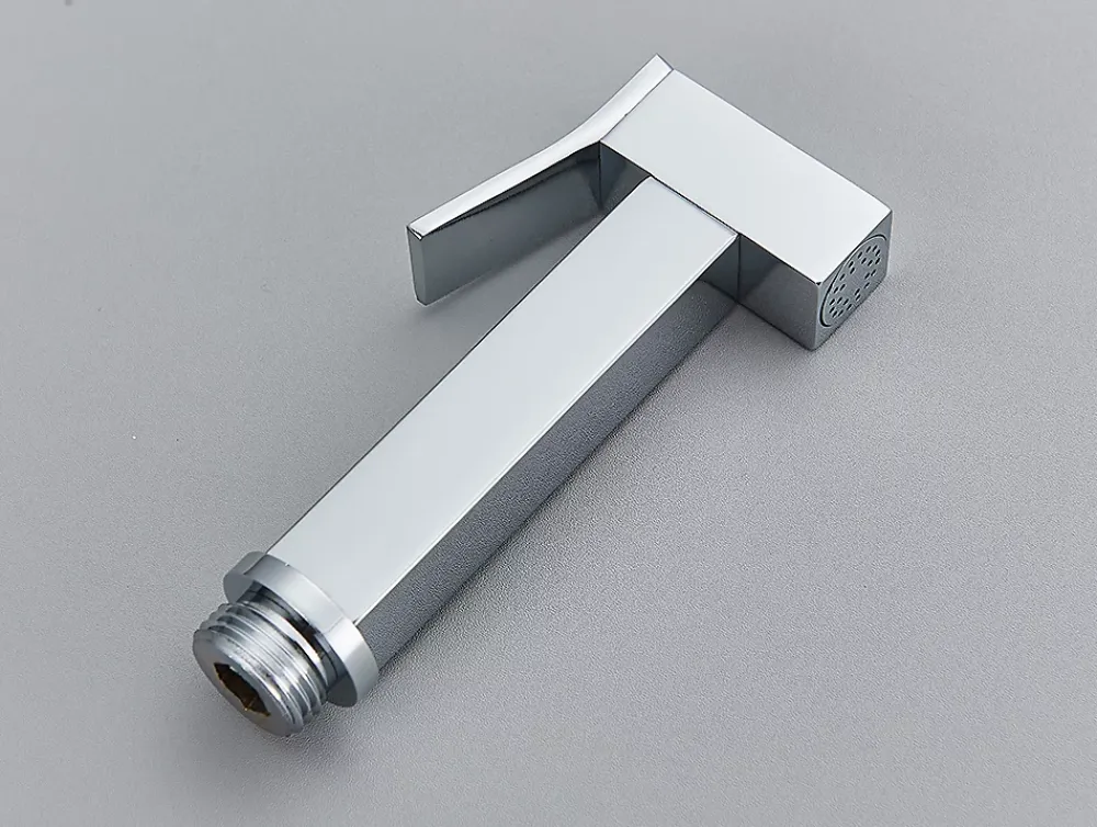Robinet De Bidet|Signature Mitigeur Chrome Encastré pour WC - Douchette Ergonomique, Résistante à la Corrosion, Installation Murale Discrète en Laiton.