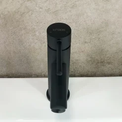 Kroos Mitigeur de lavabo à bec court Noir