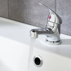 Mitigeur lavabo avec vidage et flexibles Femelle 12/17 en laiton chromé Arborg