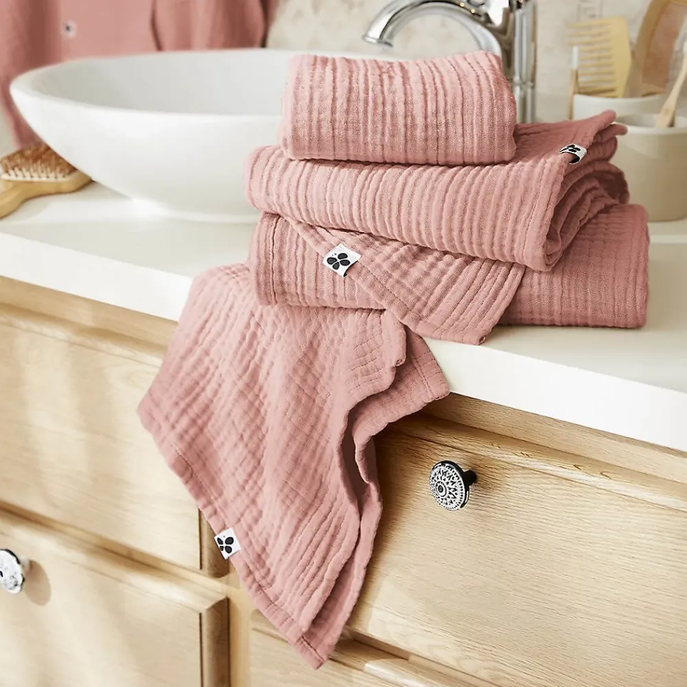 Altobuy OUREA - Serviette de Toilette 50x90cm Gaze de Coton Rose pêche