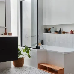 Jacob Delafon Pack baignoire bain douche 150 x 80 Neo version gauche + tablier de baignoire en angle
