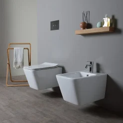 Kiamami Valentina Paire De Sanitaires Suspendus Wc Et Bidet En Céramique Avec Émail Antibactérien Et Système Rimless - Rock