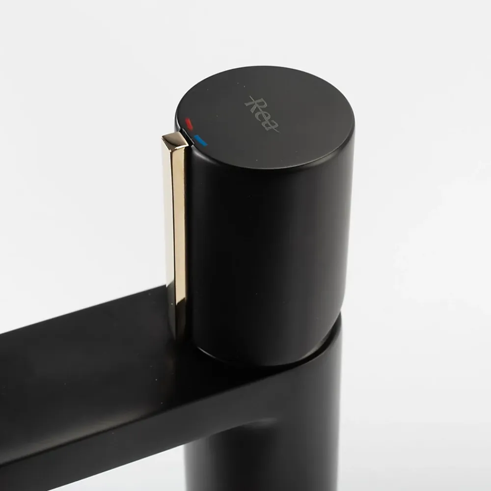 Rea Robinet de lavabo Icon black low