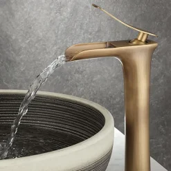 Rea Robinet de lavabo Laguna antique brush gold high