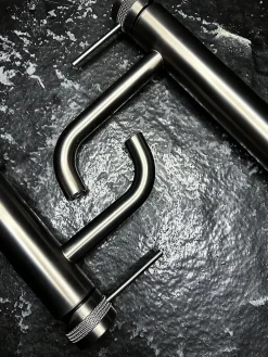 Rea Robinet De Lavabo Lungo Grip High Titanium