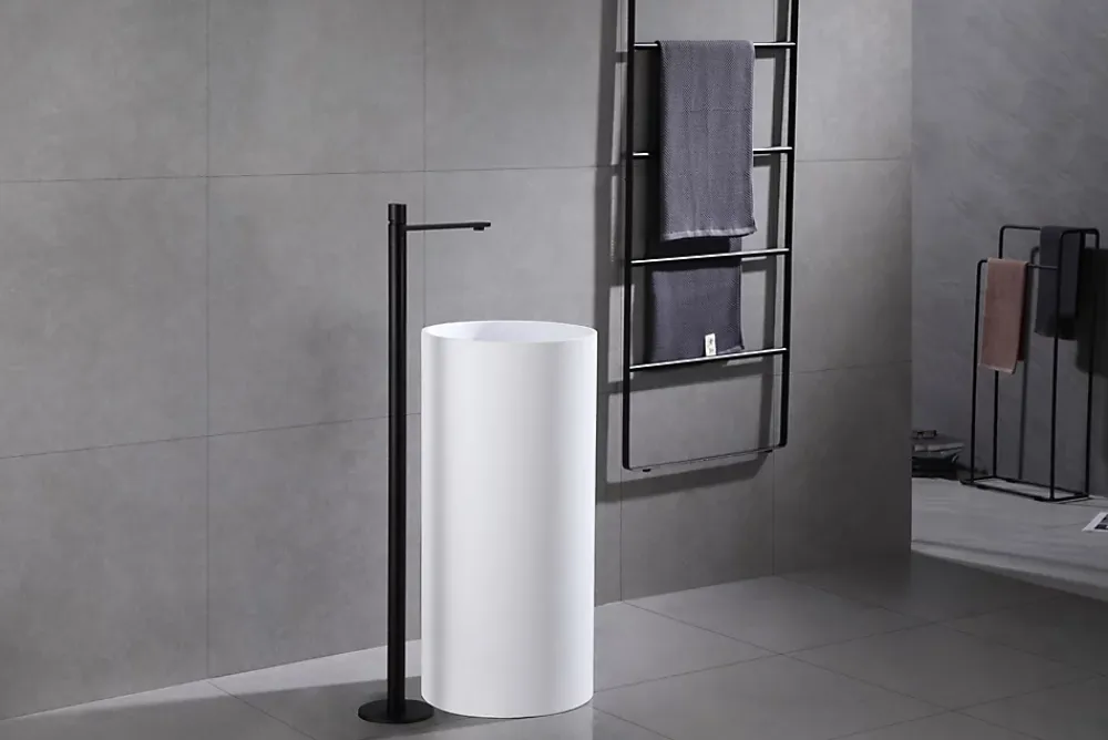 Robinet Lave-Mains|Bernstein Robinet mitigeur sur pied pour lavabo totem 8046 - chrome ou noir mat Noir mat