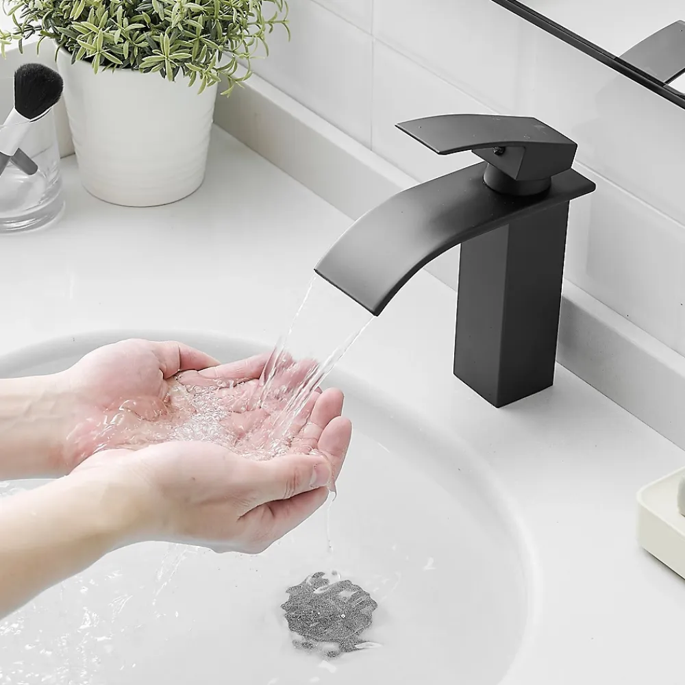 Robinet Lavabo Et Vasque|Saniverre Robinet mitigeur TIBRE bec cascade extra-plat noir chromé -