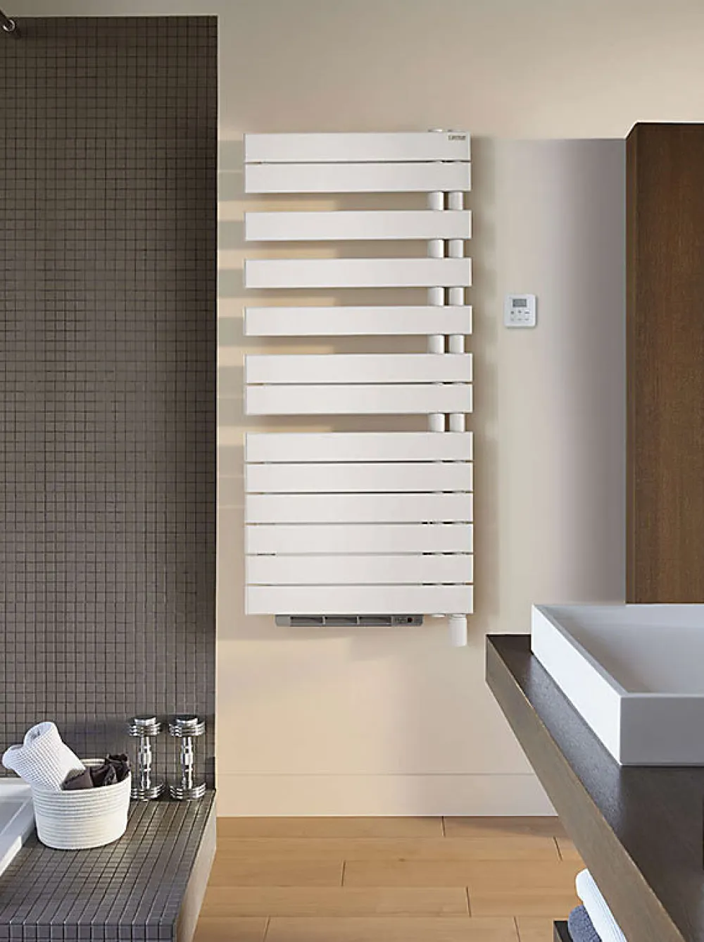 Matisere Sèche-serviette soufflant blanc de 1745mm de haut - 550mm de large - 1000 Watt - ROFER-18-55/IFS/B