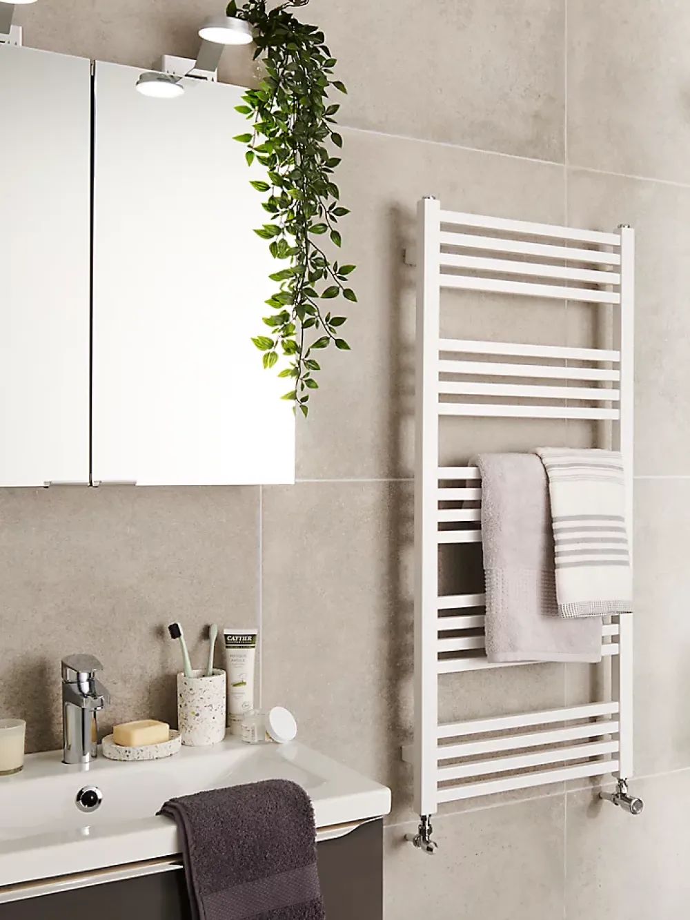 GoodHome Sèche-serviettes eau chaude en acier Duala blanc 20 barres - 438 W