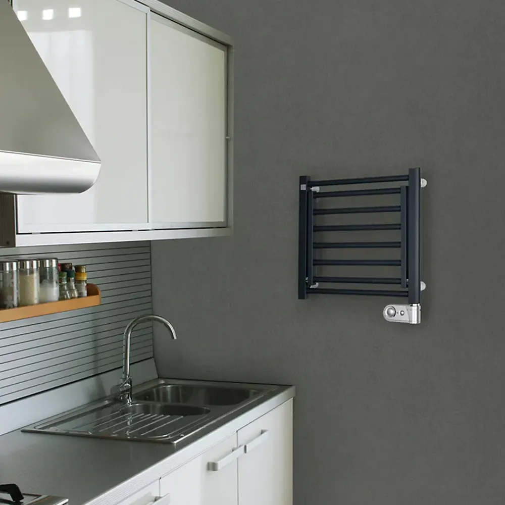 Sèche-Serviettes Électrique|Deltacalor Sèche-serviettes électrique à inertie fluide Papillon1 150W noir