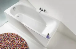 Swiss Aqua Technologies By Kaldewei Vivien 150 x 70 cm Baignoire gain de place 82 L en acier émaillé, sans pieds, blanc