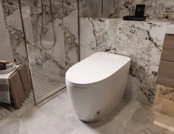 Nashi Toilette japonaise OVIAN PLUS SORTIE VERTICALE, WC lavant automatique, avec stérilisation UV gamme supérieure